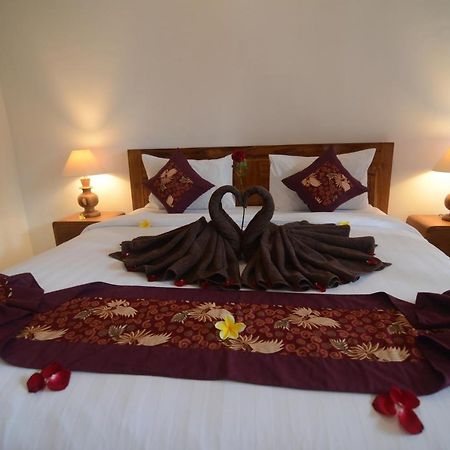 Kusuma Guesthouse ชังกู ภายนอก รูปภาพ
