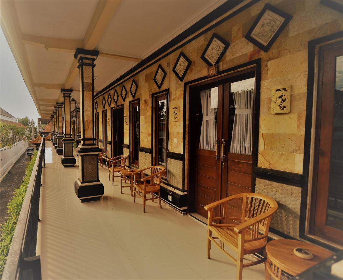 Kusuma Guesthouse ชังกู ภายนอก รูปภาพ