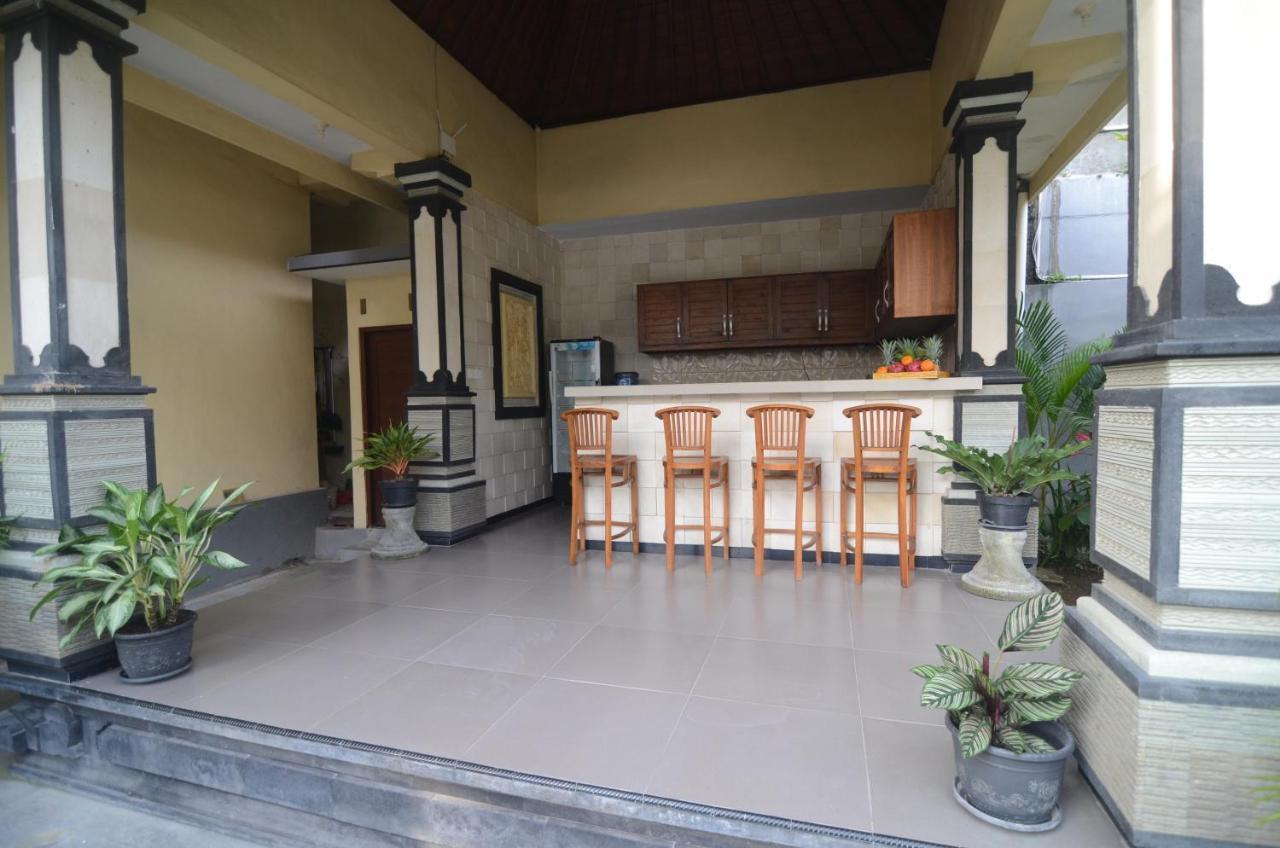 Kusuma Guesthouse ชังกู ภายนอก รูปภาพ