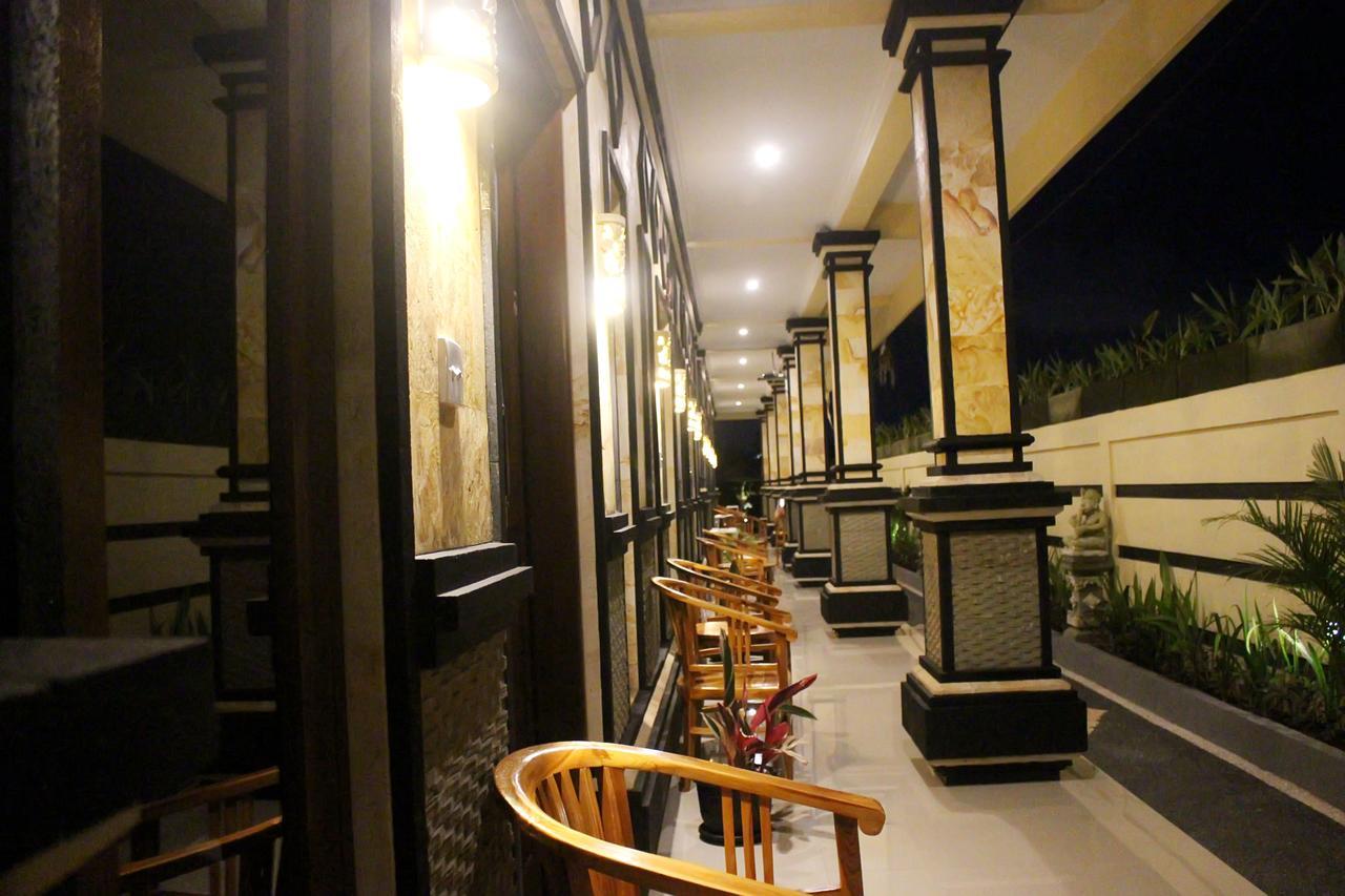 Kusuma Guesthouse ชังกู ภายนอก รูปภาพ